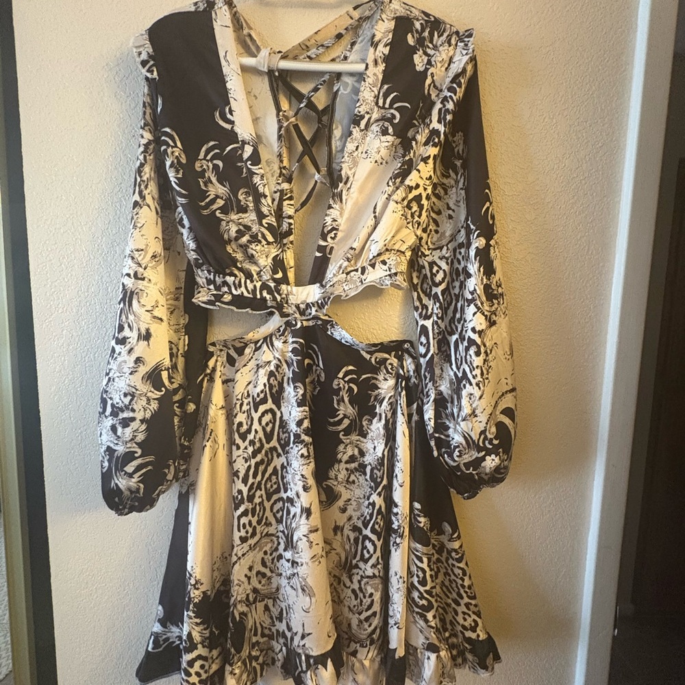 Elegant Black and White Patterned Dress